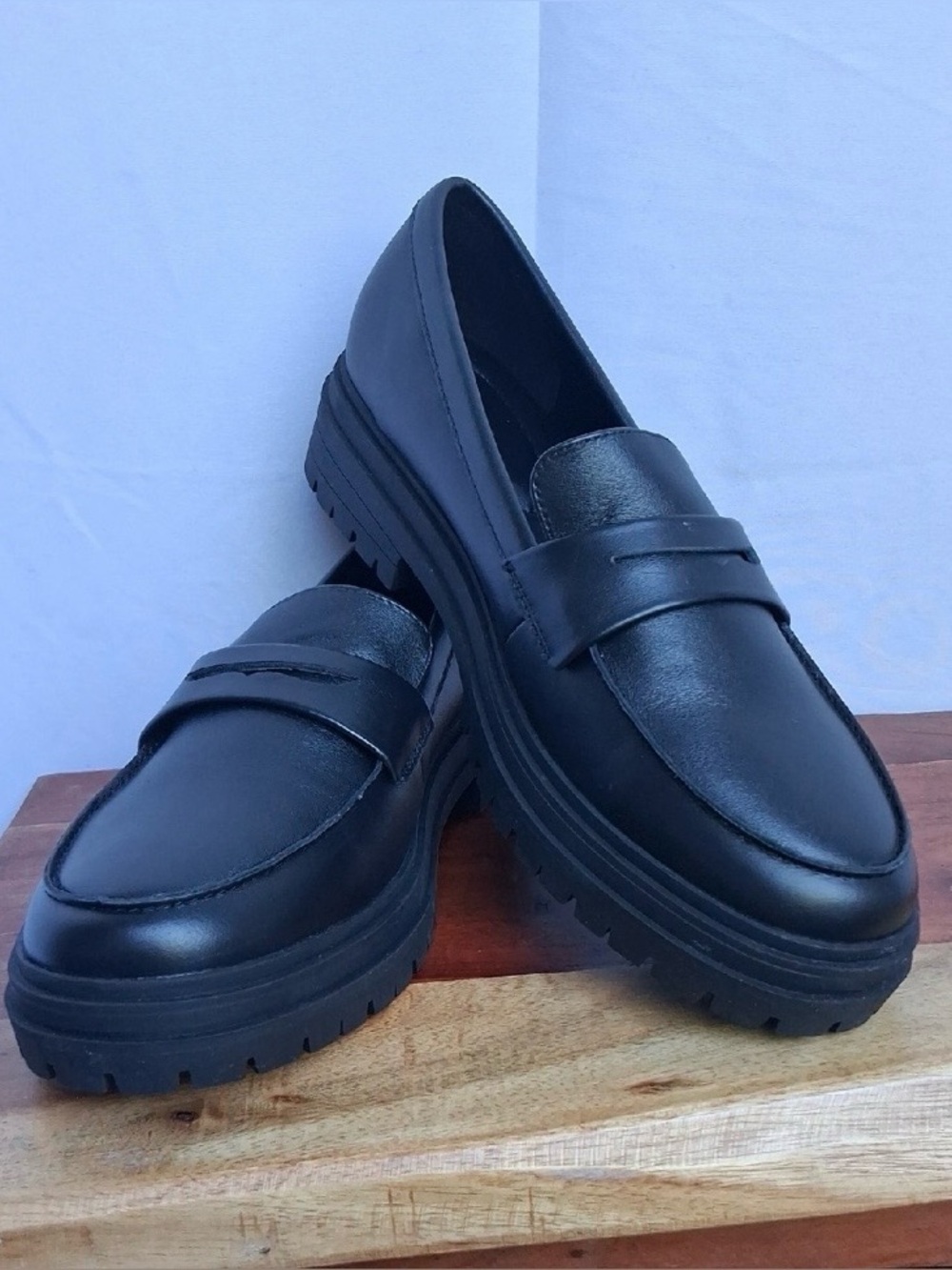 Quince Italian Leather Lug Sole Loafer Black 10.5